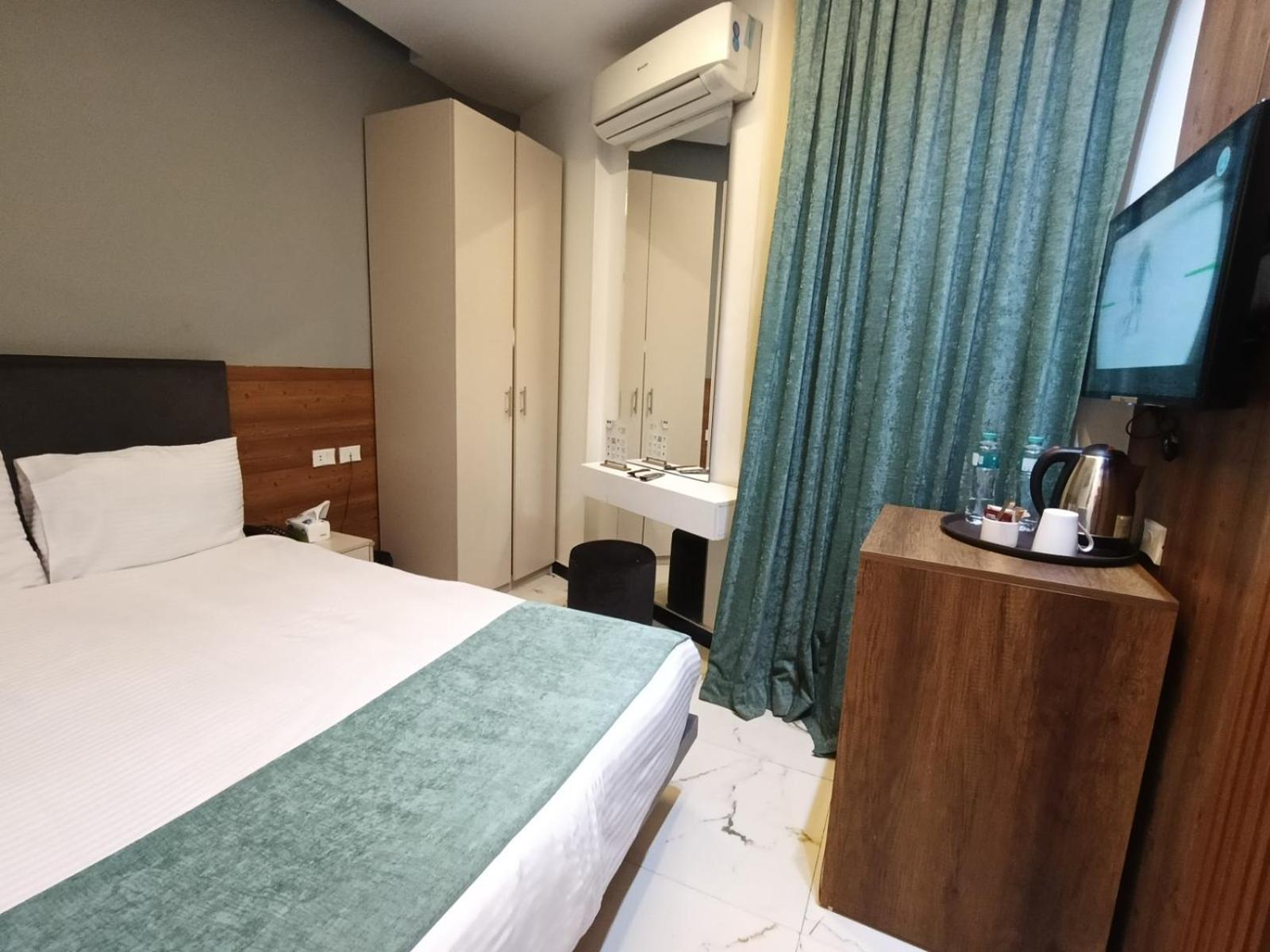 Superior Single Room